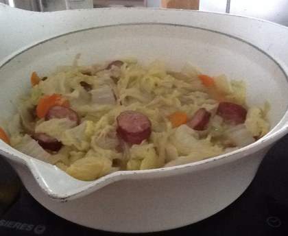 Chou chinois aux saucisses