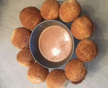 Choux craquelin au caramel beurre salé