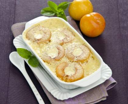 Clafoutis aux prunes jaunes et bananes