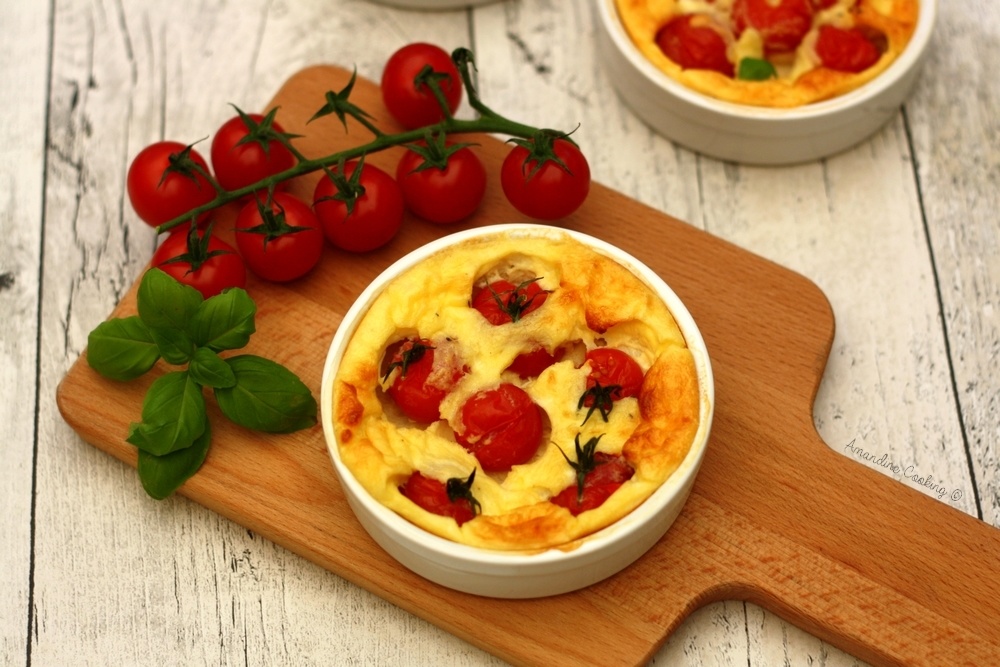 Clafoutis de tomates cerises au chèvre et au comté