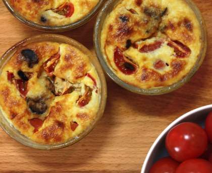 Clafoutis renversé aux tomates et olives noires