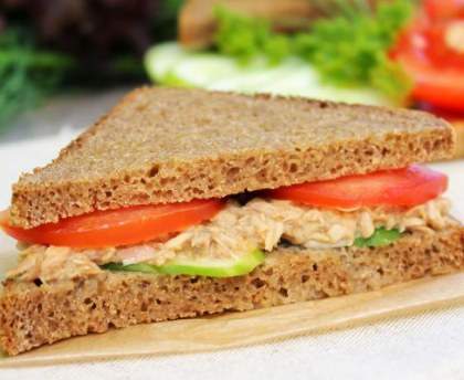 Club sandwich au thon