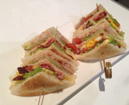 Club sandwich poulet crudités