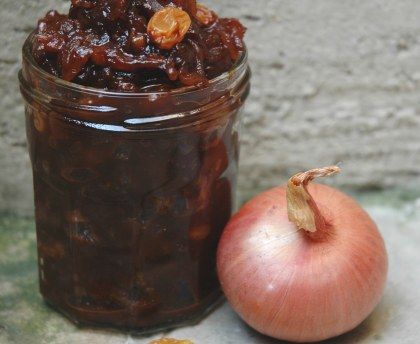 Confit d'oignons de Roscoff au vinaigre balsamique et aux raisins