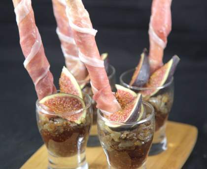Confit d'oignons et figues en verrines