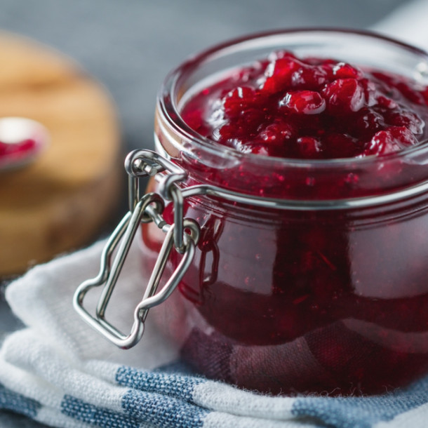 Confiture de groseilles, framboises et mûres