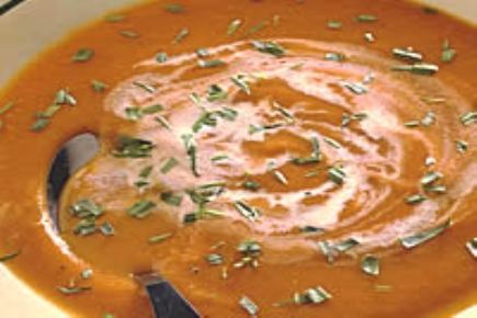Consommé froid à la tomate