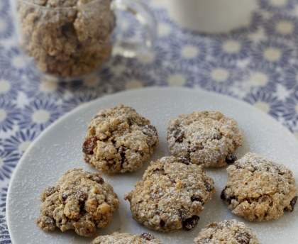 Cookies au chocolat aux raisins et noix