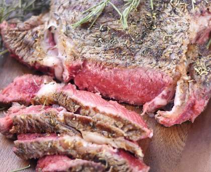 Côte de boeuf barbecue au gros sel