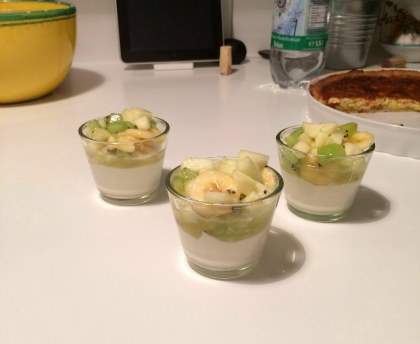 Coupe de yaourt et mascarpone aux fruits
