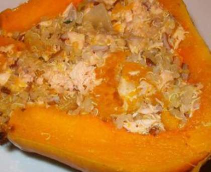 Courge butternut farcie au saumon, quinoa et riz rouge