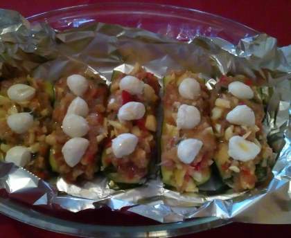courgettes farcies au poulet et aux herbes