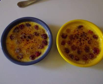 Crème brûlée aux fruits rouges