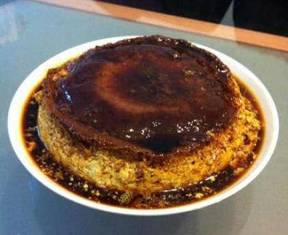 Crème caramel renversée