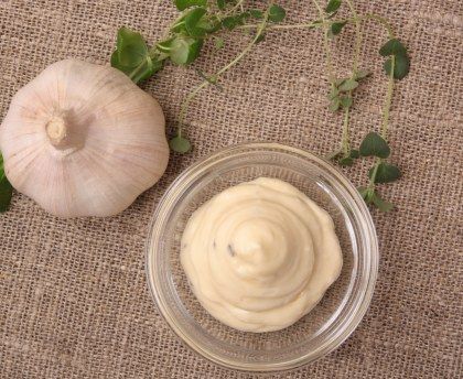 Crème d'ail simple