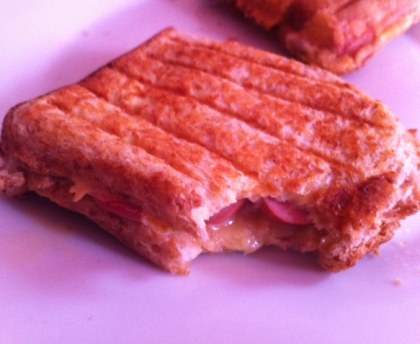 Croque-monsieur à la saucisse