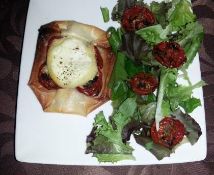 croustillant de tomates confites et chèvre au miel