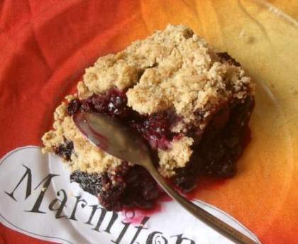 Crumble pommes et fruits rouges