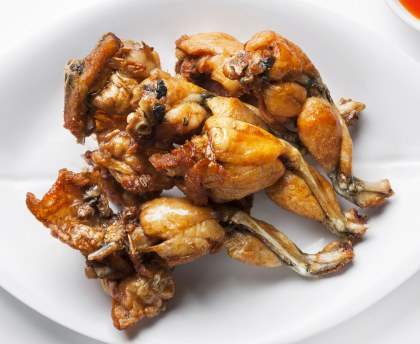 Cuisses de grenouilles au curry (Vietnam)