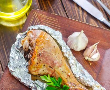 Cuisses de poulet à l'ail et au thym