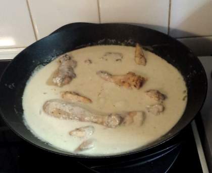 Cuisses de poulet sauce camembert