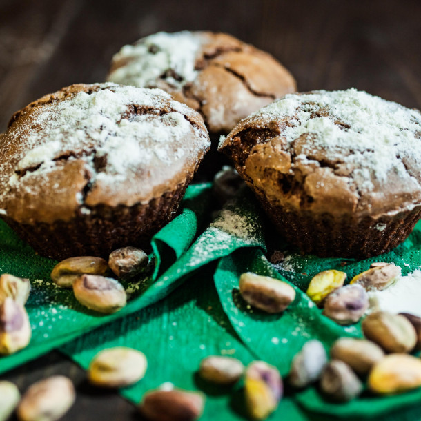 cupcakes au chocolat, framboises et pistaches