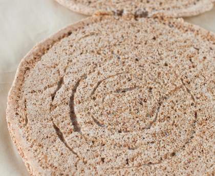 dacquoise (biscuit à l'amande pour desserts)