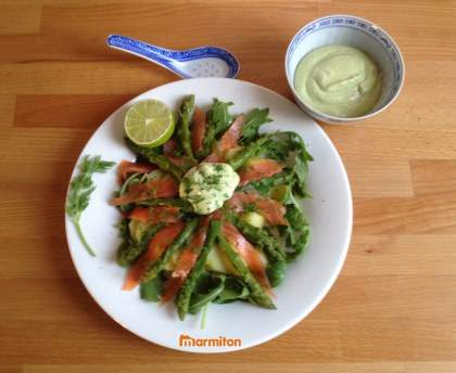 Délice au saumon fumé, roquette, et asperges vertes