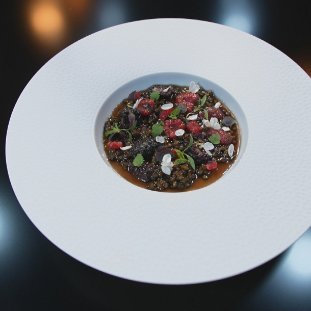 Dessert gastronomique avec des lentilles par Sarah Mainguy dans Objectif Top Chef
