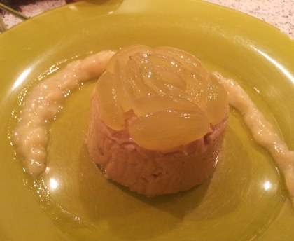 Dessert glacé à la banane et aux raisins