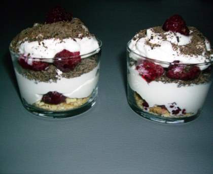 Dessert rapide façon forêt noire aux framboises