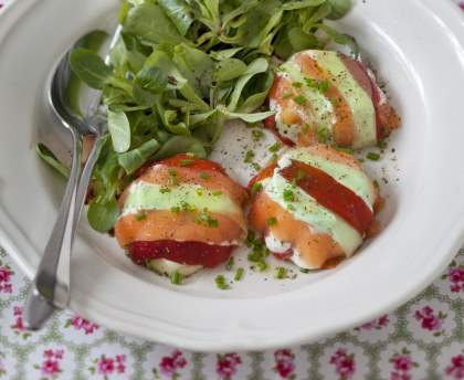Dôme de Carré Frais au saumon fumé, poireaux et poivrons grillés