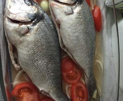 Dorade au vin blanc
