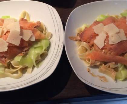 Duo de tagliatelles aux gambas et au saumon fumé