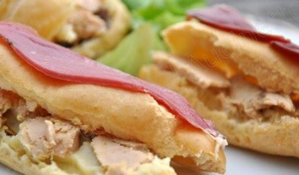 Eclairs salés au foie gras sur purée d'artichaut 