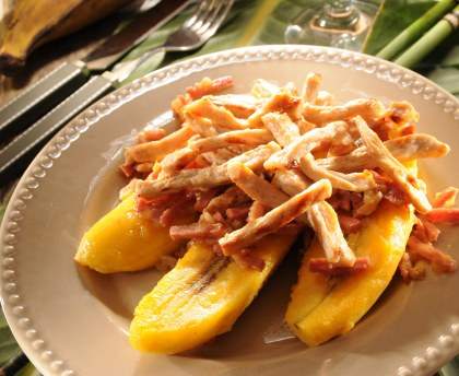 Emincé de porc aux bananes vertes