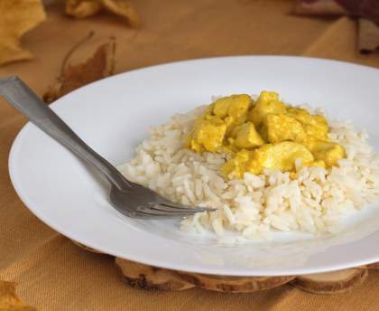Emincés de poulet au curry et au miel