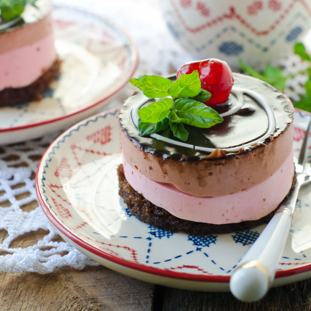 Entremets chocolat-framboises