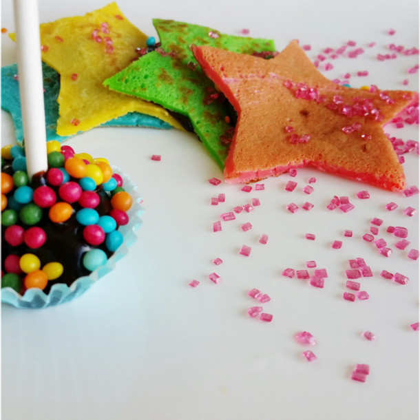 Etoiles avec la praline de caroube