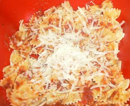 Farfalles mozzarella basilic