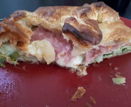 Feuilleté aux poireaux et jambon