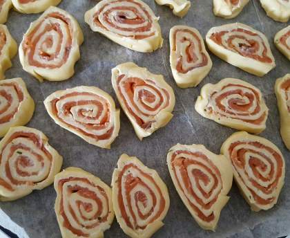 Feuilletés au saumon ail et fines herbes