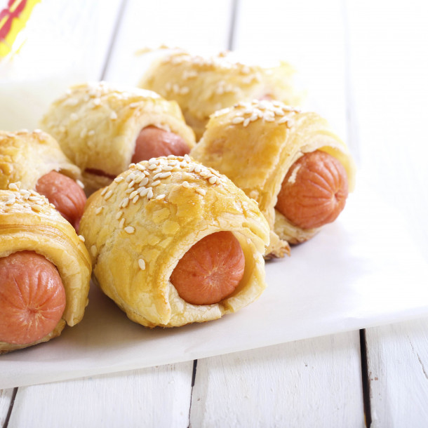 Feuilletés aux saucisses et à la moutarde