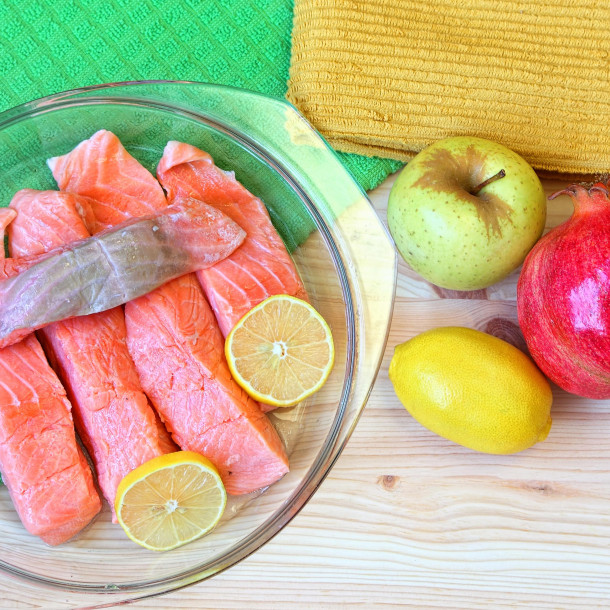 Ficelles de saumon et pommes