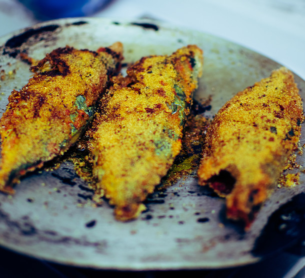 Filets de maquereau panés aux herbes et aux amandes