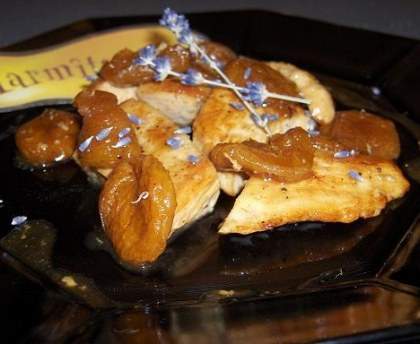 Filets de pintadeau aux abricots et à la lavande