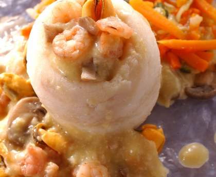 Filets de sole aux fruits de mer et champignons