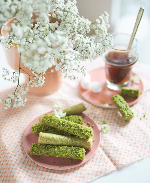 Fingers moelleux à la pistache et au thé matcha 