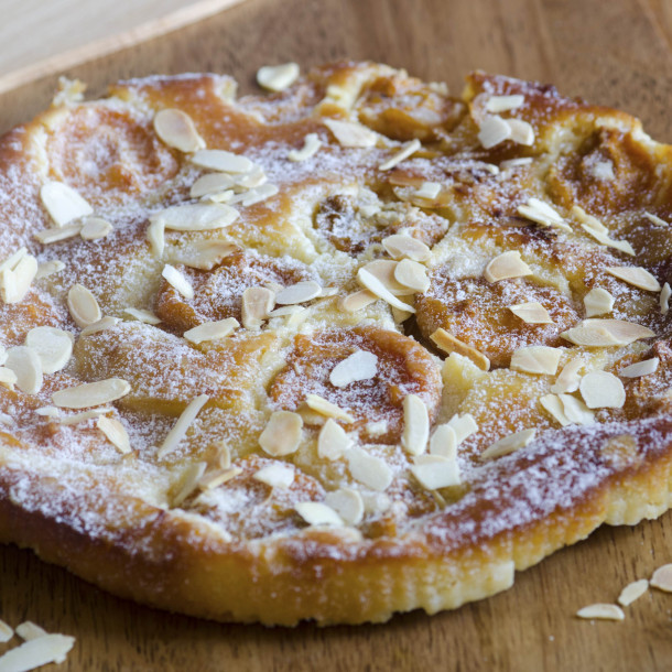Flan à l'abricot, à l'orgeat et aux amandes