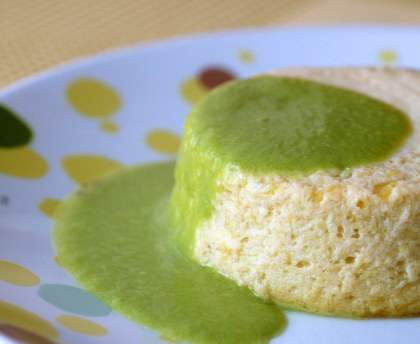 Flans de poireaux et coulis vert